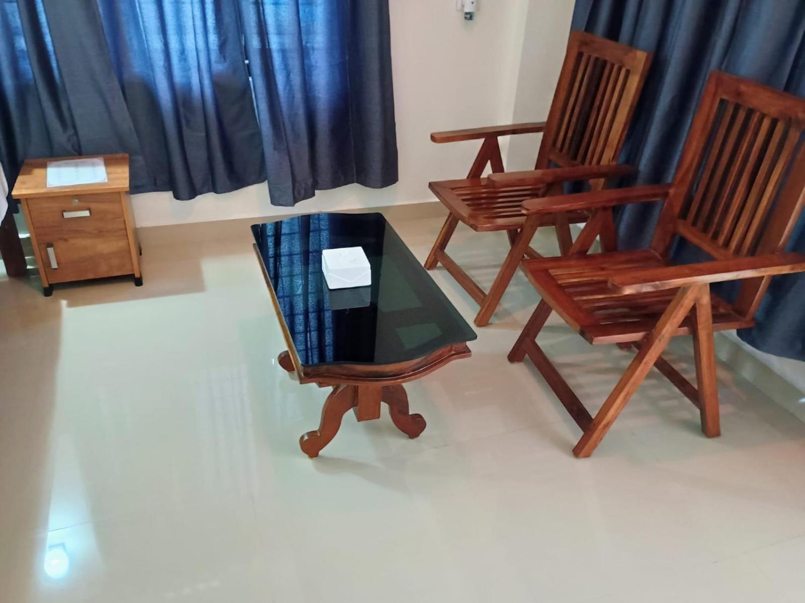 Chael Airport Residency,nedumbassery Cochin * Angamali